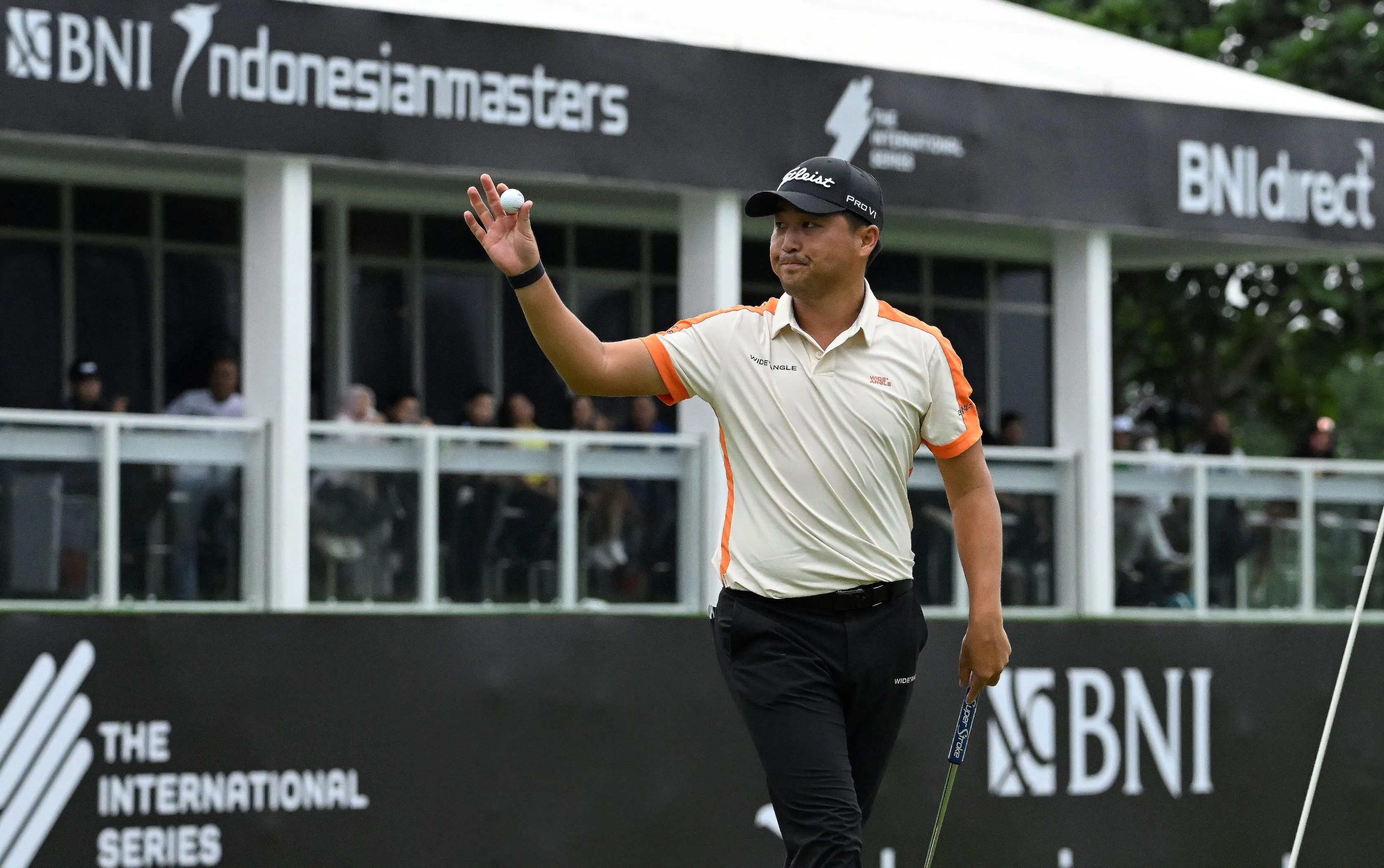 Lee takes stranglehold of BNI Indonesian Masters with six-shot lead